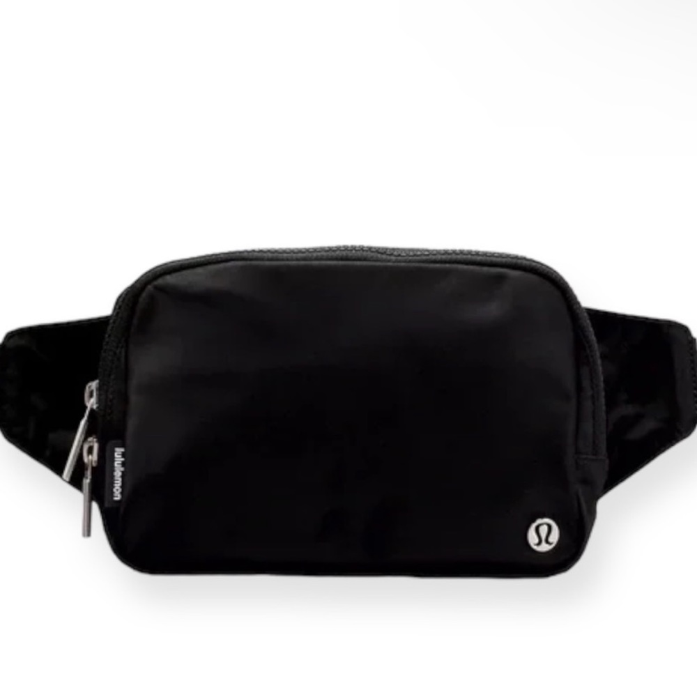 NWT lululemon large everywhere belt bag black - Picture 2 of 4